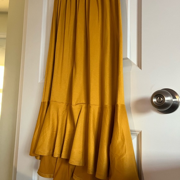 NWOT-Mustard Yellow You & Me Ruffle Dress - Picture 3 of 4